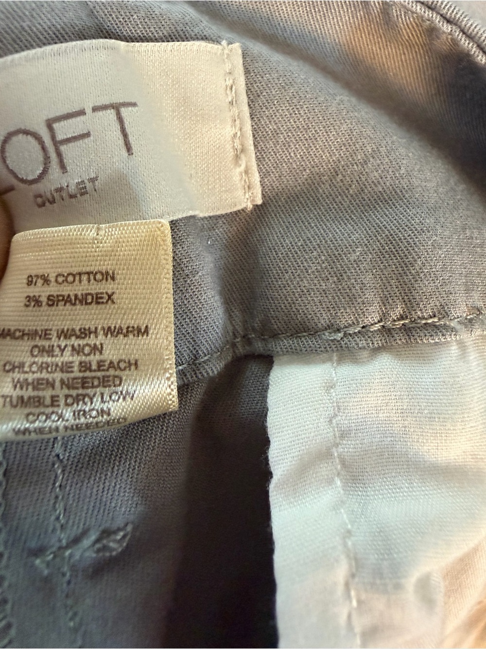 LOFT Outlet Original Crop Chino Pants - Picture 5 of 5